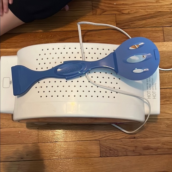 Easy-Bake Oven with Fun Graphics - Picture 3 of 4